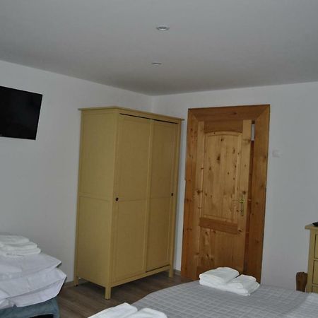 Apartmany Centrum Rajecke Teplice Bagian luar foto