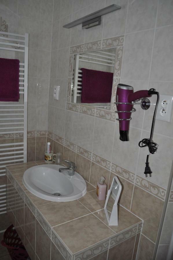Apartmany Centrum Rajecke Teplice Bagian luar foto