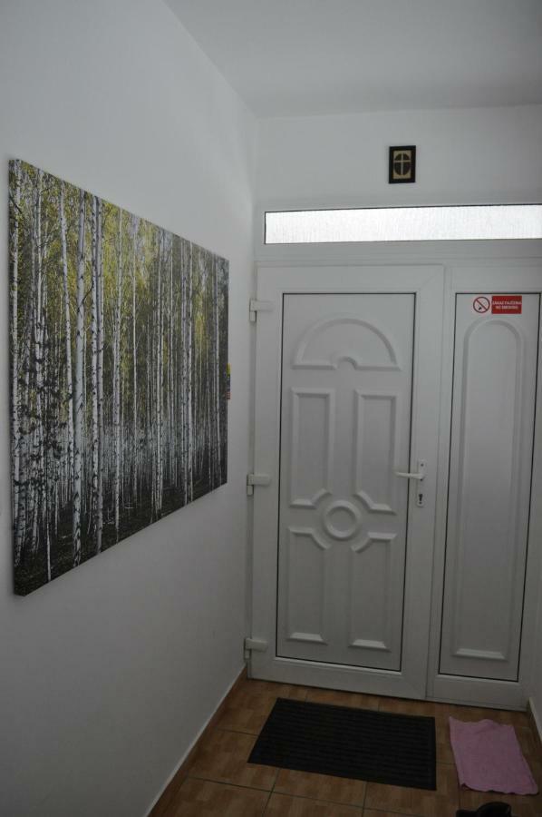 Apartmany Centrum Rajecke Teplice Bagian luar foto