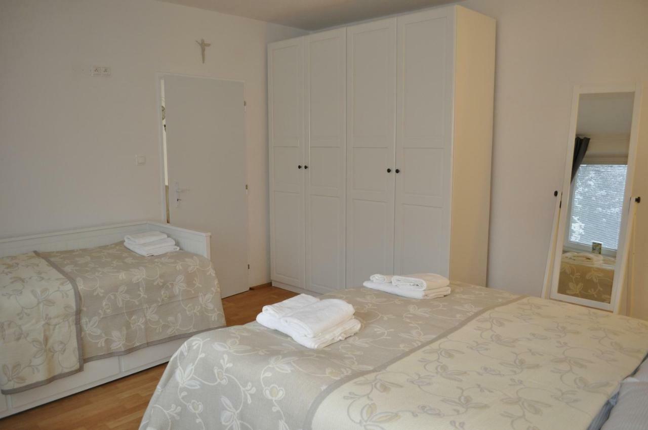 Apartmany Centrum Rajecke Teplice Bagian luar foto